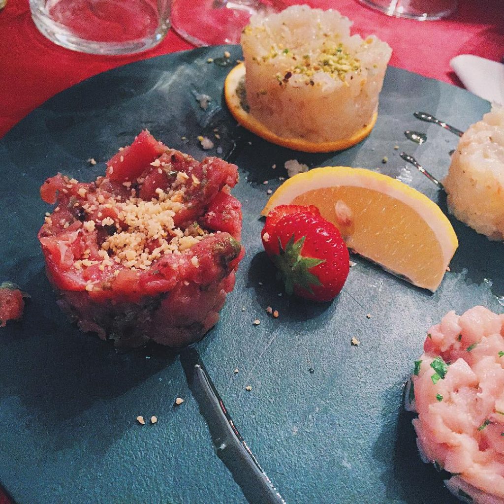 Tartare-lette: segnatevi #rossoveneziano, che se andate a Pistoia e amate il pesce è uno stop obbligatorio  #tartare #tartareditonno #rawfood