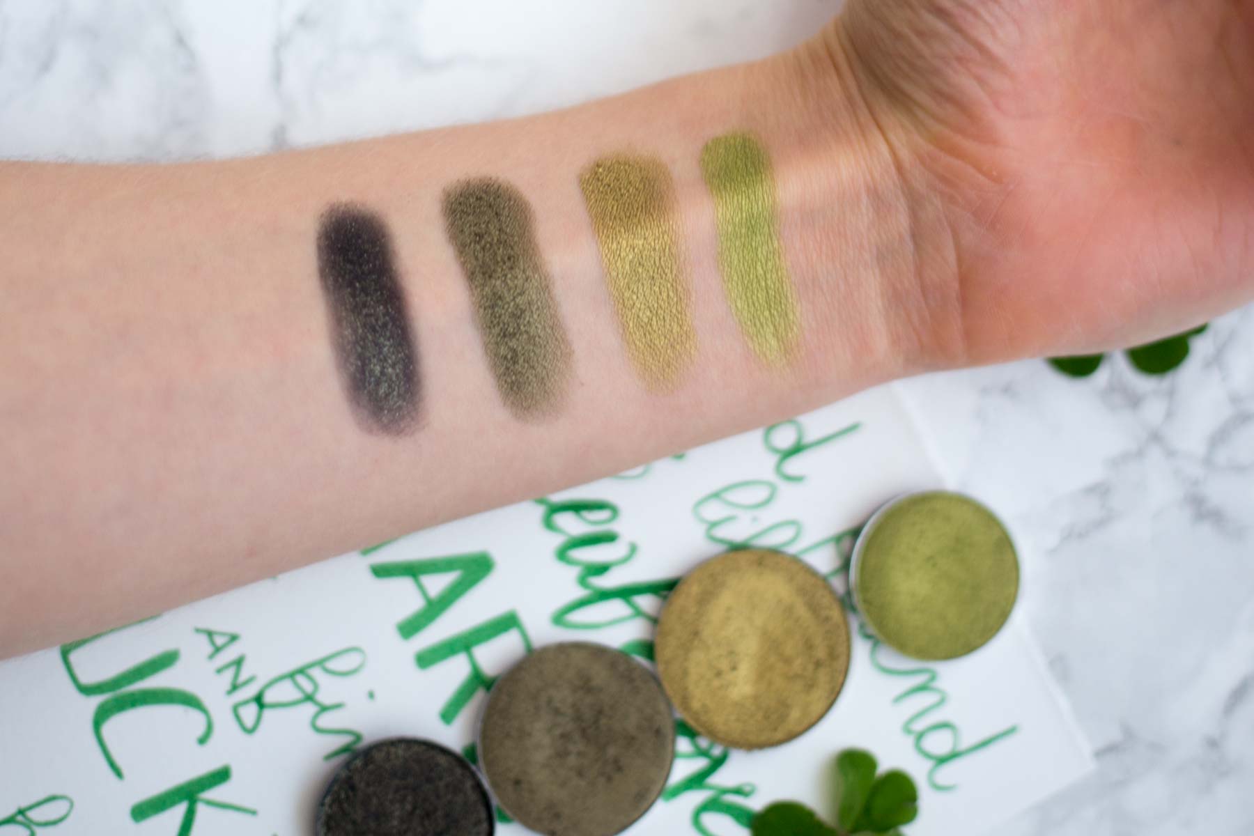 ombretti verdi swatches