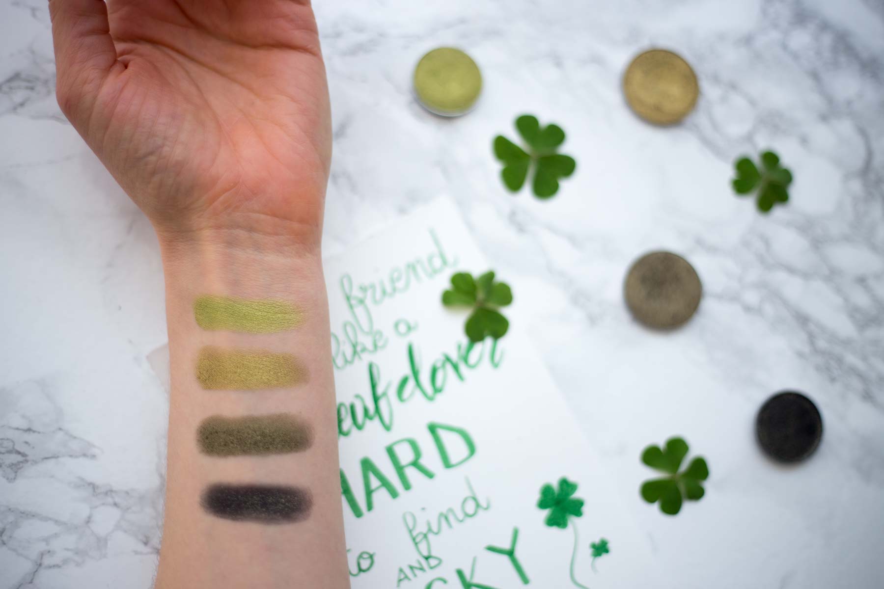 Swatches ombretti verdi