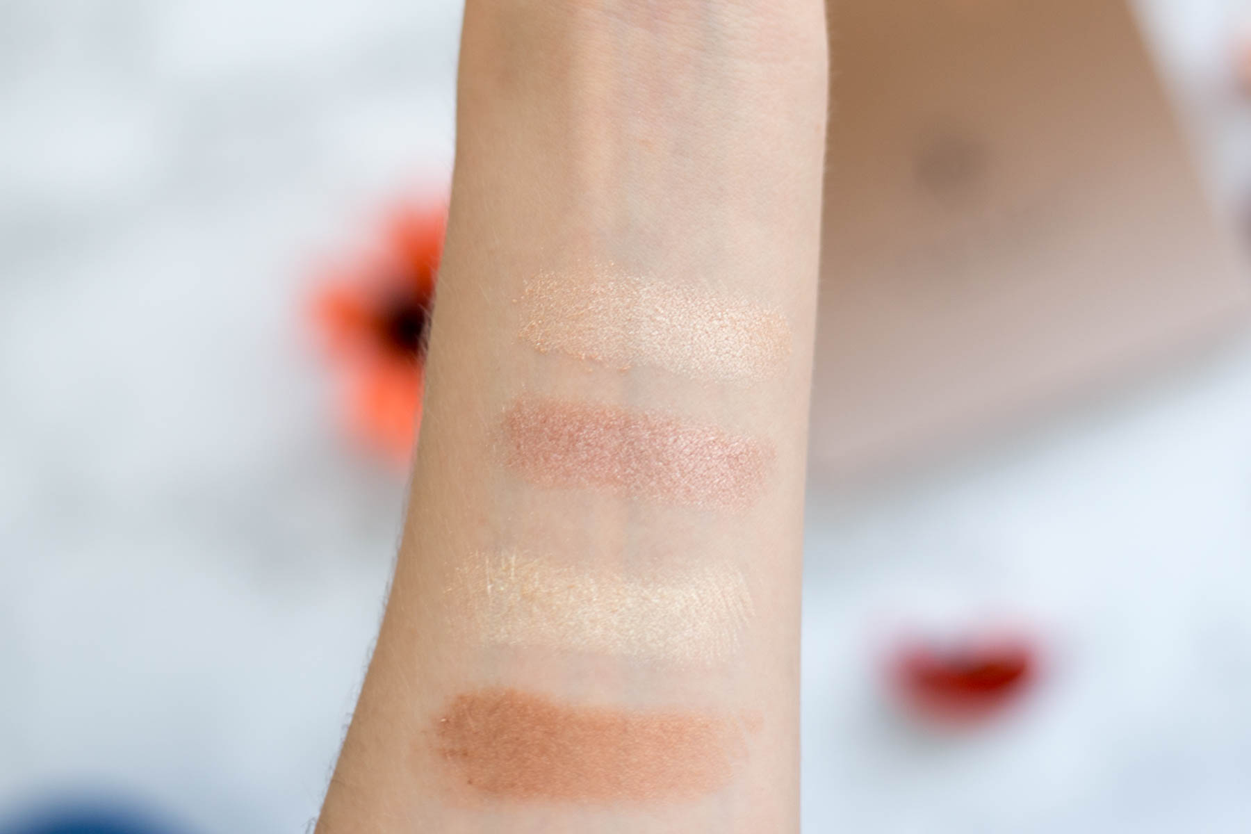 Anastasia Glow Kit SUN DIPPED swatches