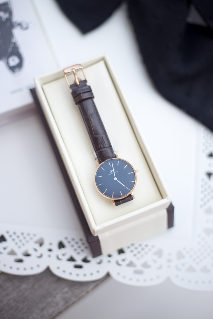 daniel wellington classic petite black