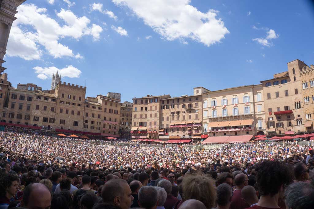 Palio di Siena piazza del campo