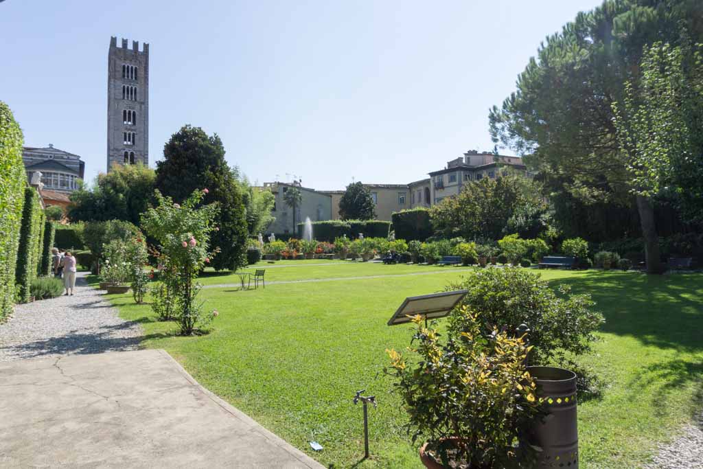 giardini palazzo pfanner lucca