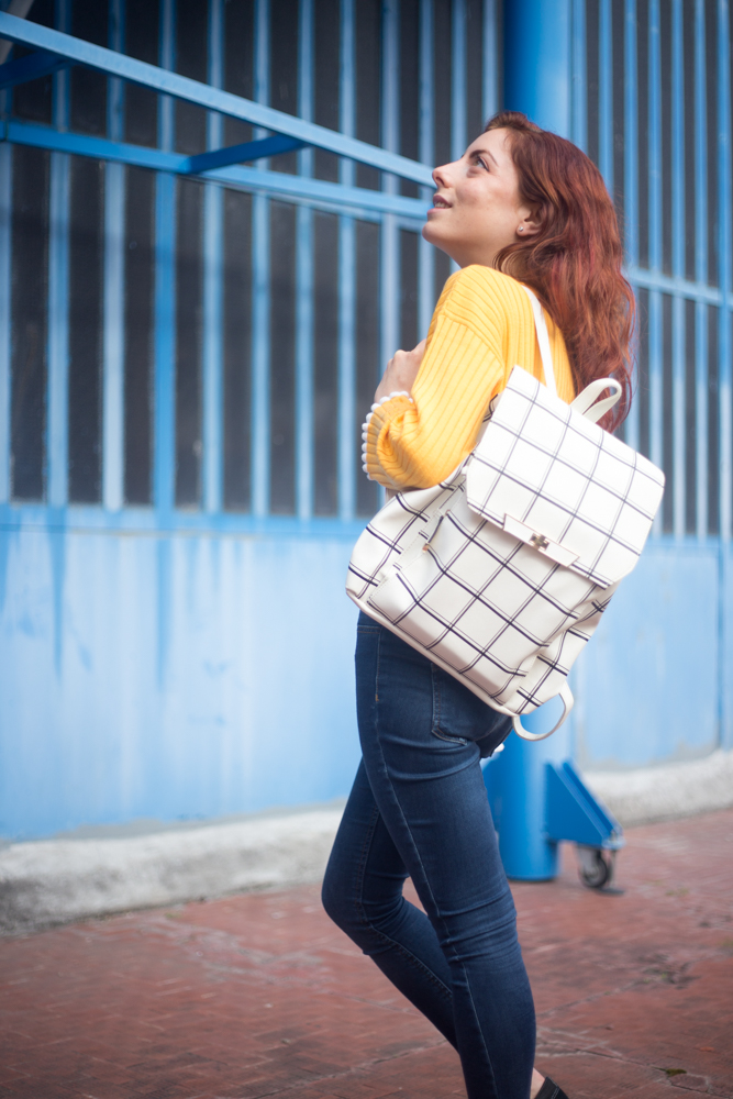 CARDIGAN GIALLO outfit