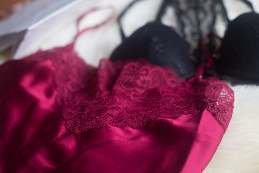 top rosso in seta intimissimi