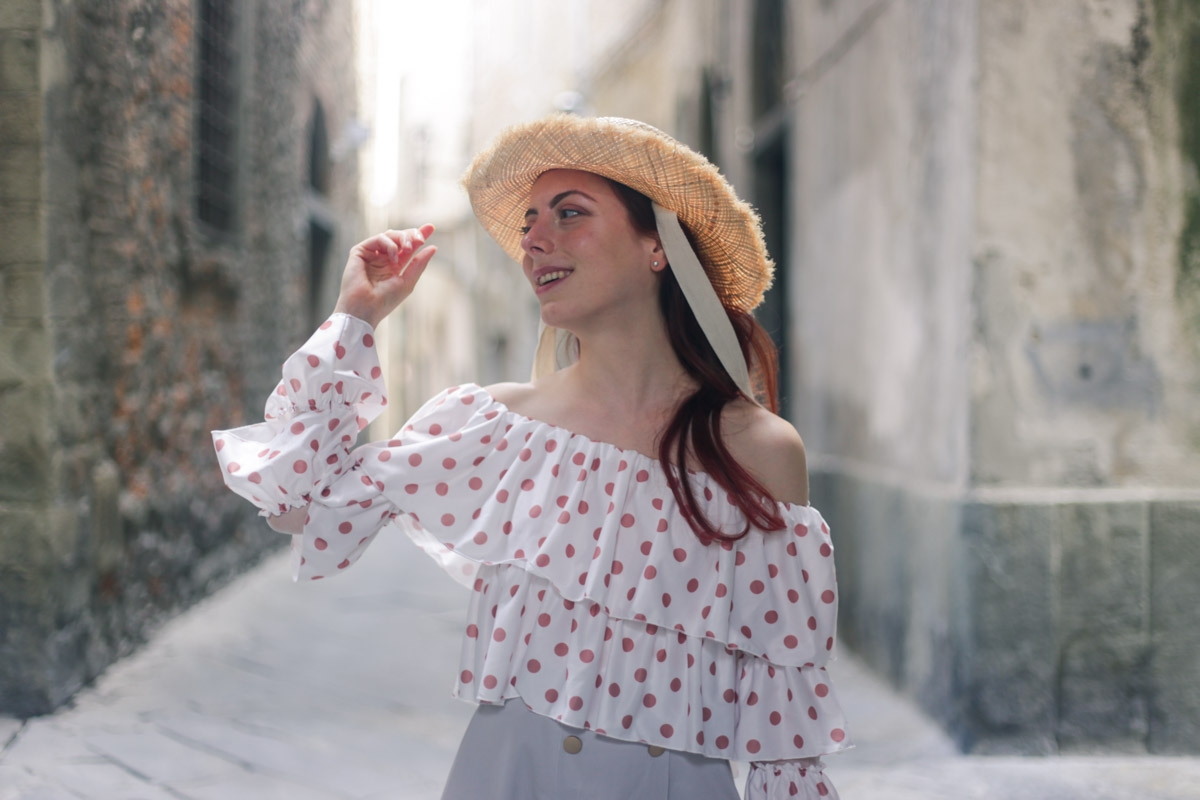 Outfit per la città: i miei must haves sono cappello di paglia e gonna lunga
