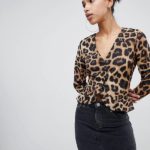 boohoo blusa animalier