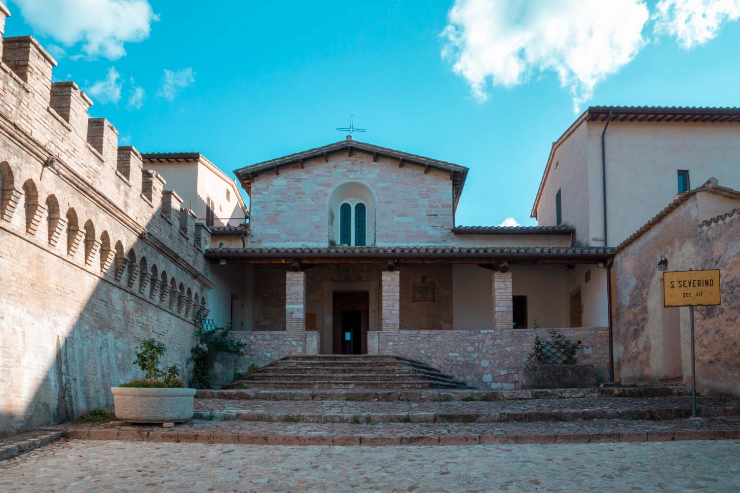 Pieve di San Severino spello