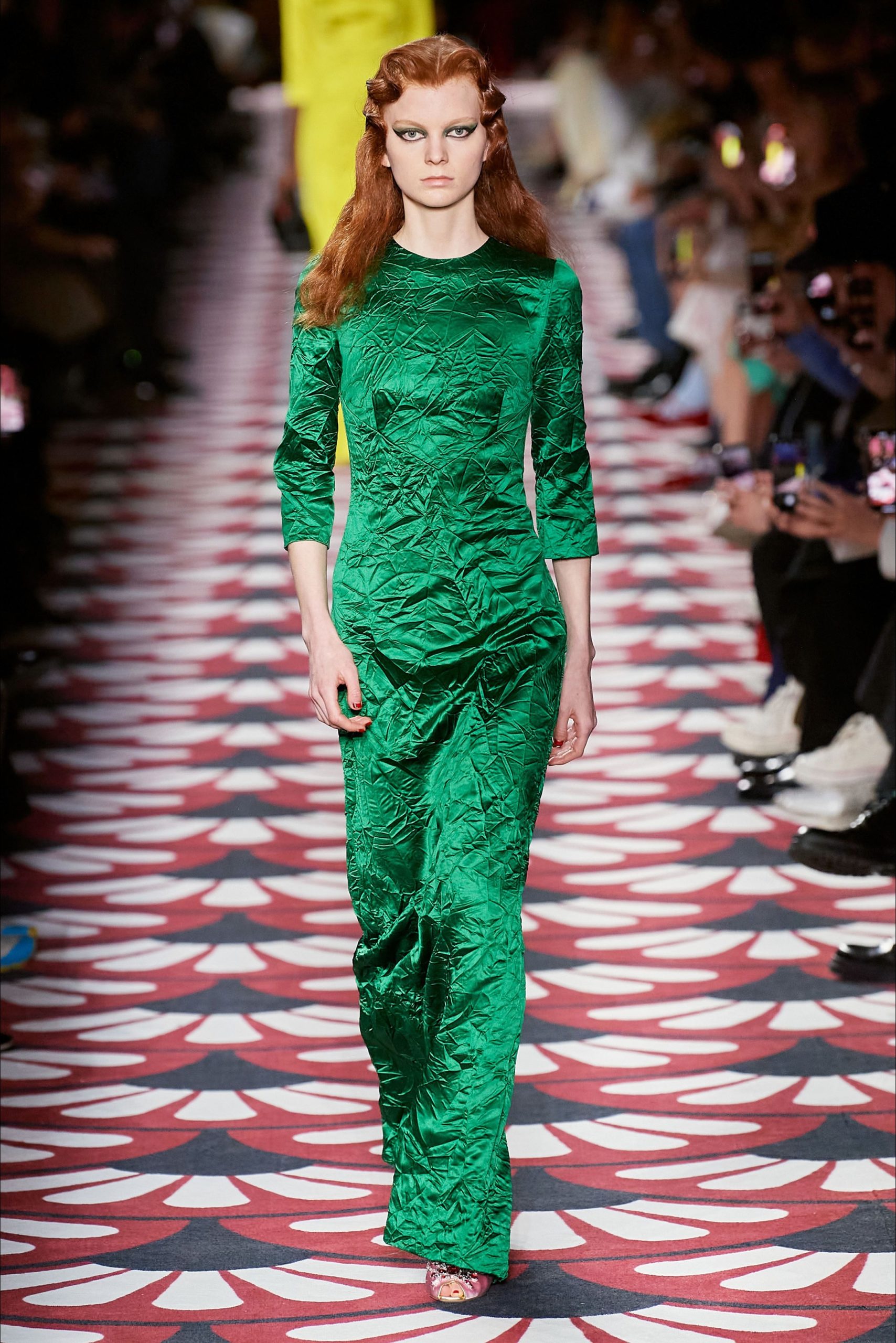 vestito verde aderente miu miu